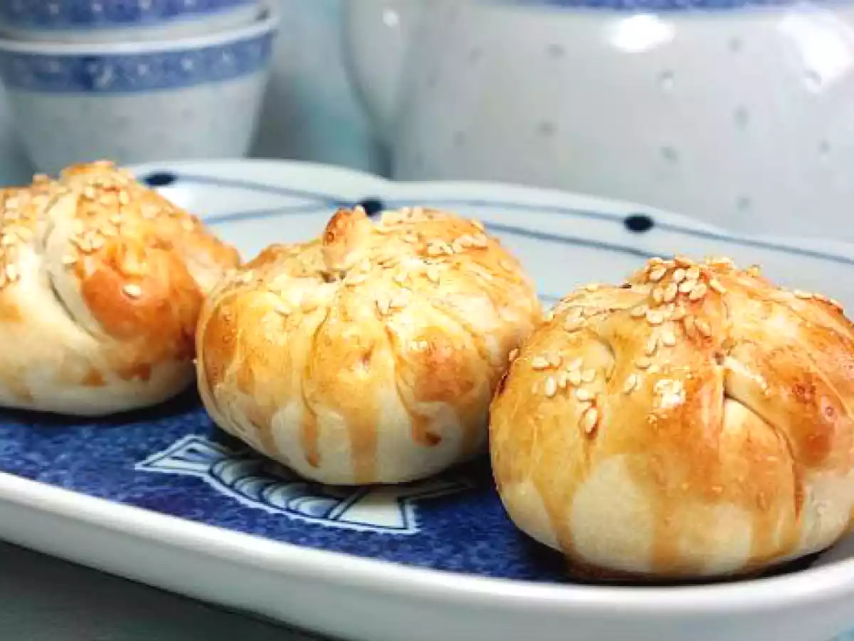 Siew Pau (Baked BBQ Pork Buns) - photo 3