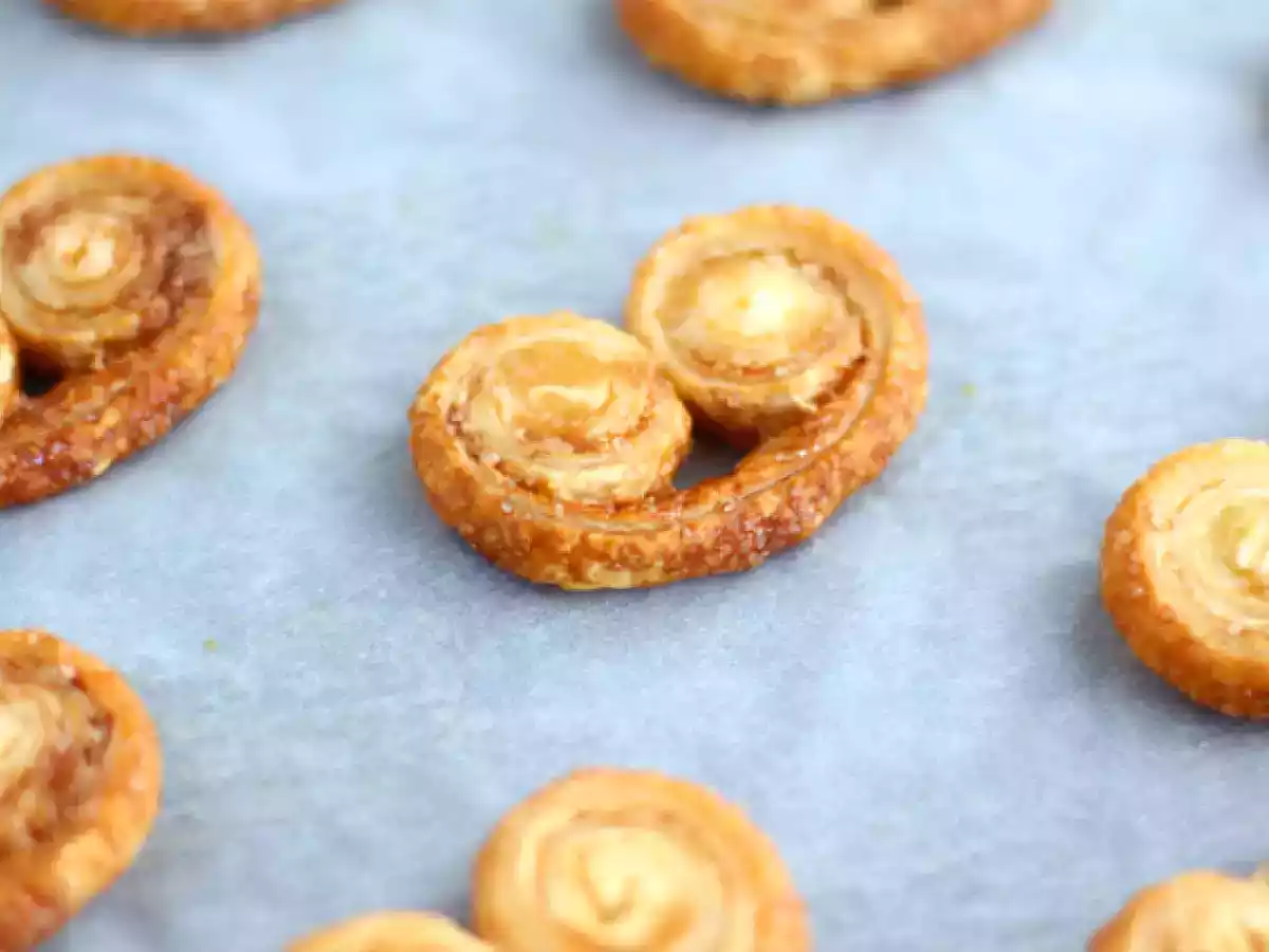 Simple and quick puff pastry palmiers - photo 3