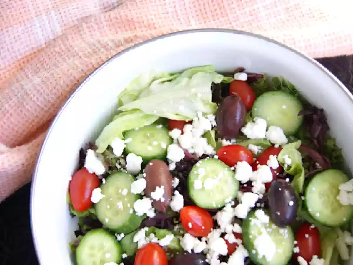Simple Greek Salad - photo 2
