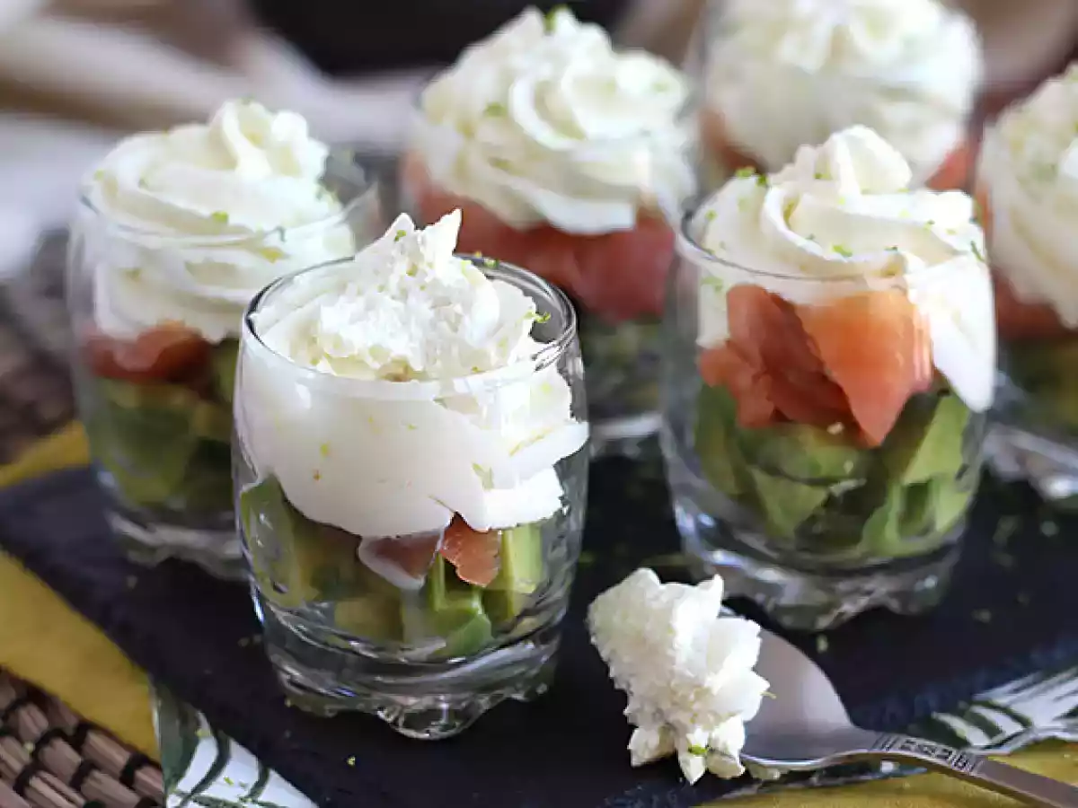 Smoked salmon and avocado verrines - photo 5