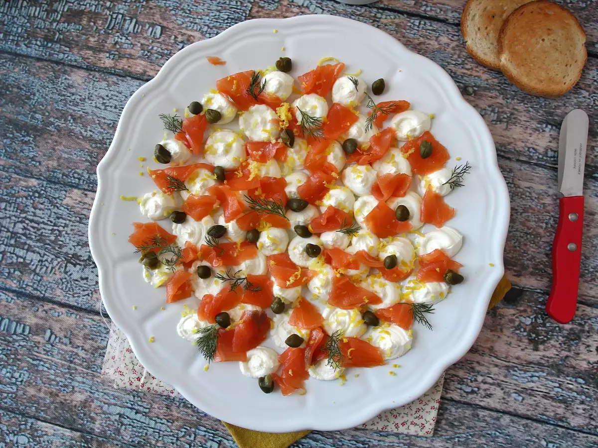 Smoked salmon aperitif spread - photo 8