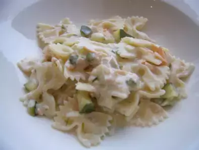 Smoked salmon, courgette and vodka pasta
