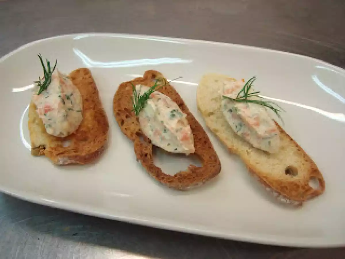 Smoked salmon pate