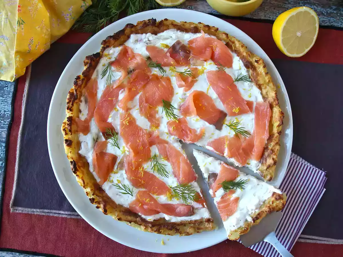 Smoked salmon tart with potato base - photo 7