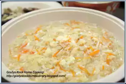 Snow fungus & fish maw soup