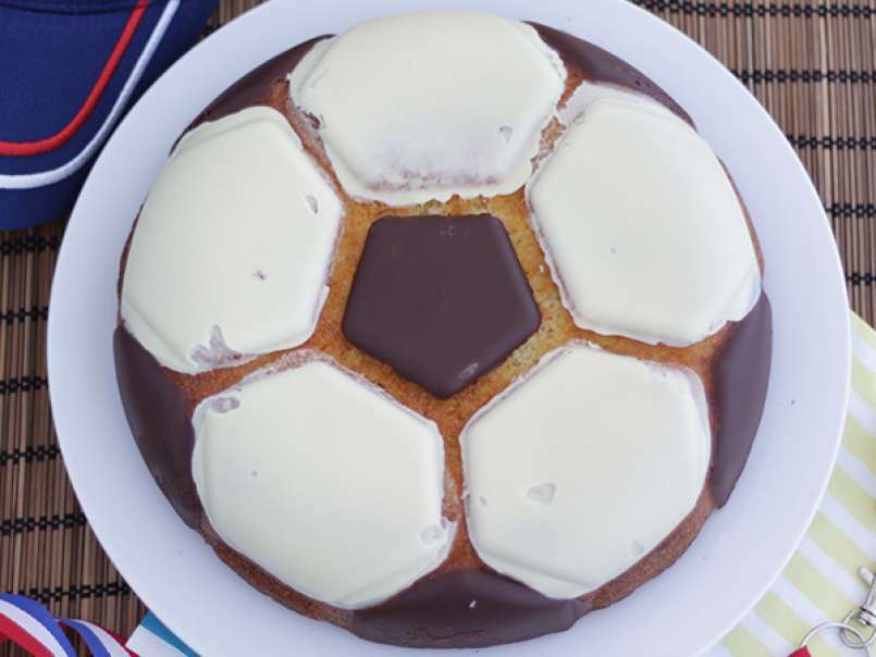Soccer ball cake - Video recipe !, photo 3