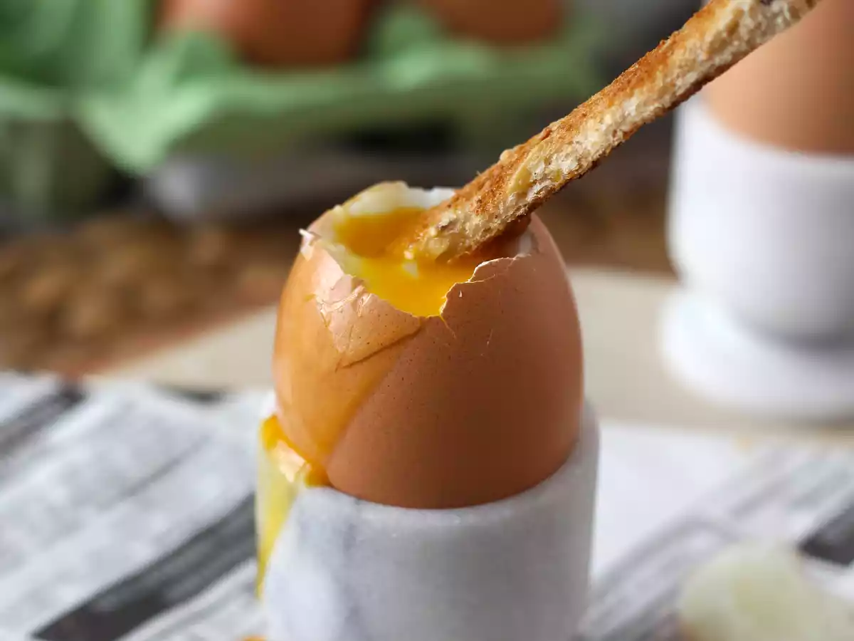 Soft-boiled eggs cooked in airfryer - photo 5