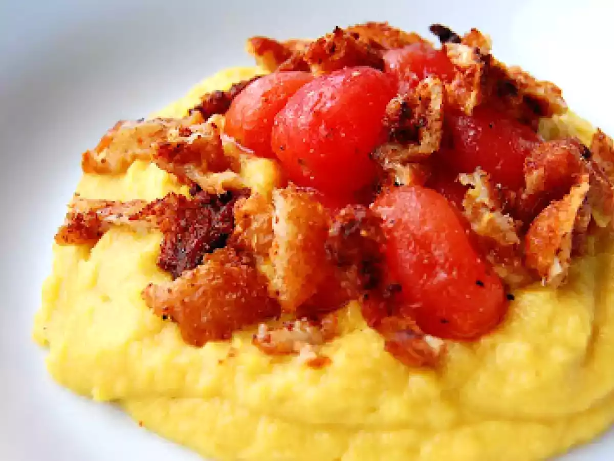 Southern fried chicken skin with squash casserole and tomato
