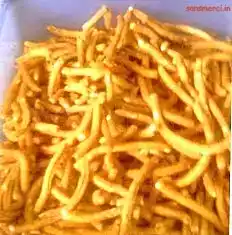 Soy Flour Thenkuzhal and Ribbon Pakoda Recipe