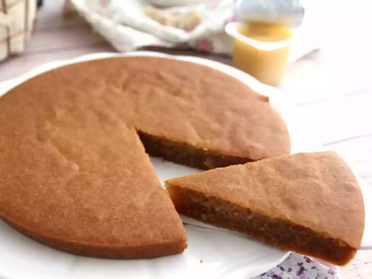 Soy yogurt and applesauce cake (vegan and gluten-free) - photo 3