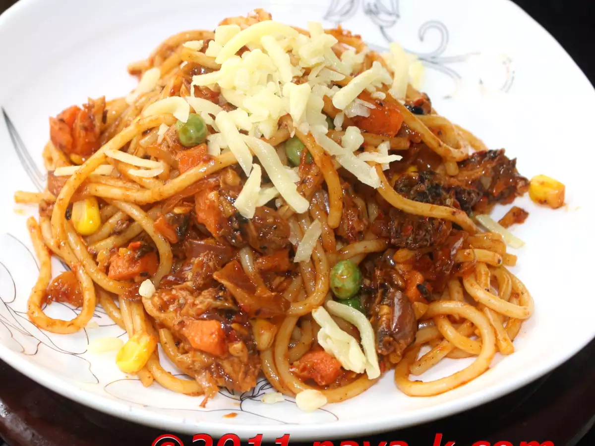 Spaghetti in Belacan (Shrimp Powder) Sardine Sauce - photo 2