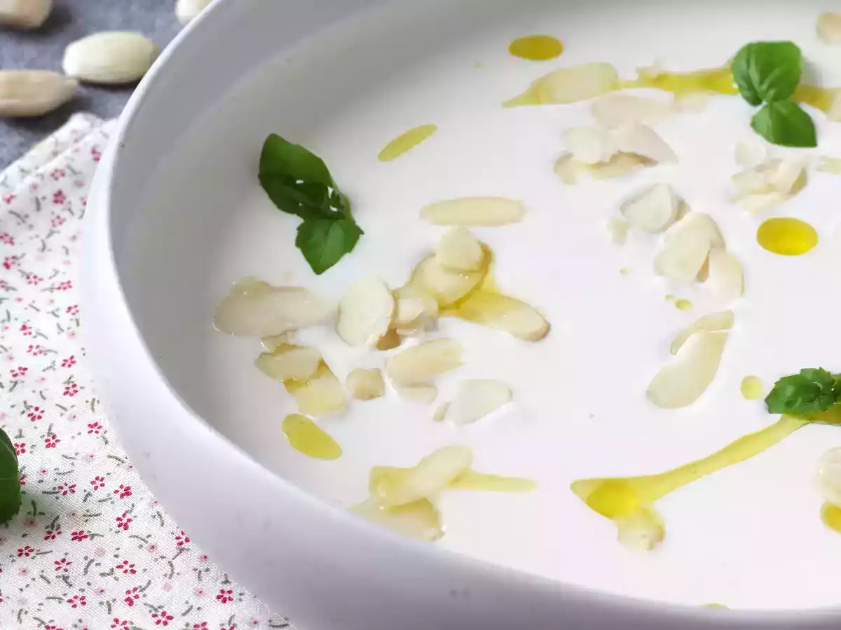 Spanish ajoblanco Andaluz: the cold soup that always appeals in the summertime - photo 3