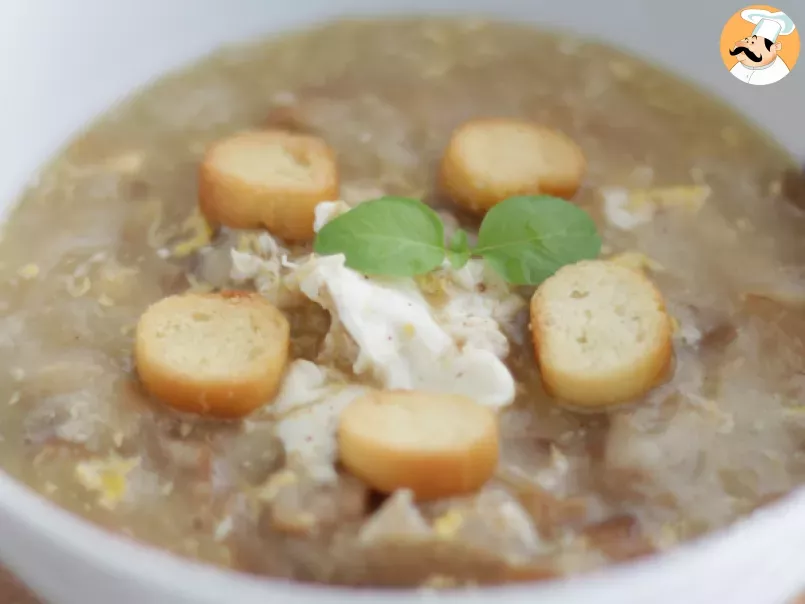 Spanish Garlic Soup - Video recipe ! - photo 3