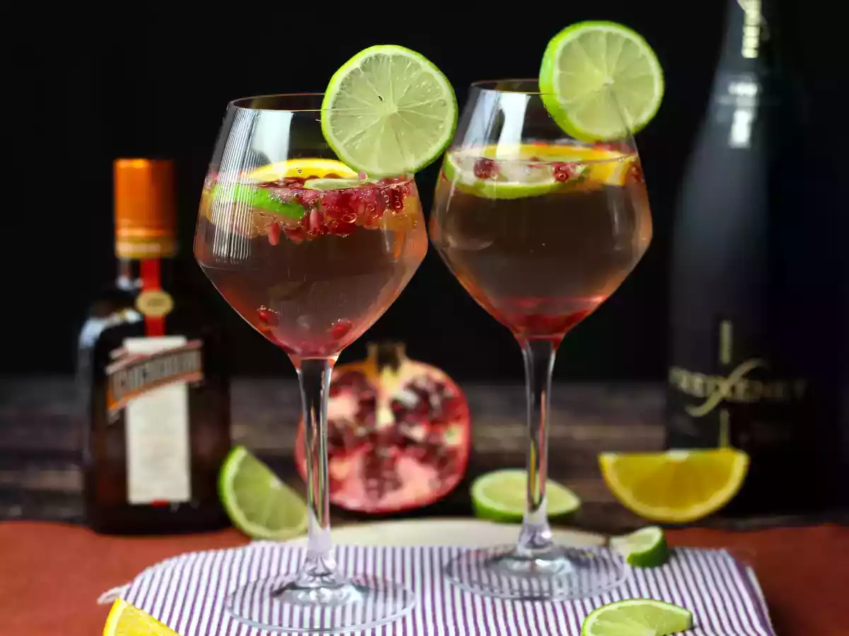 Sparkling wine sangria: the refreshing cocktail, star of the party - photo 6