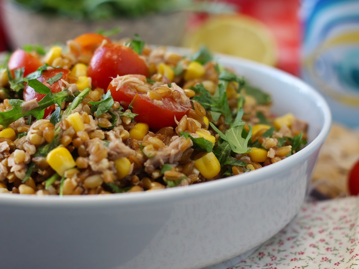 Spelt and tuna salad: light, tasty and perfect year-round recipe - photo 2