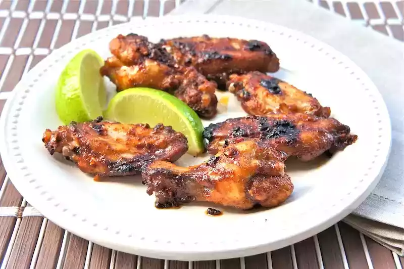 Spicy chipotle chicken wings recipe & super bowl snacks
