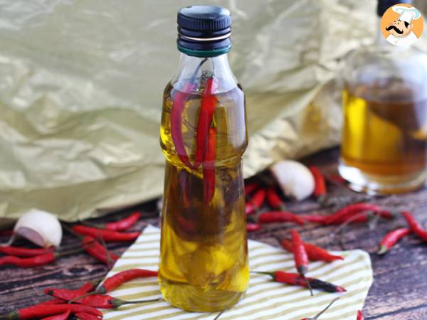 Spicy oil for homemade pizzas