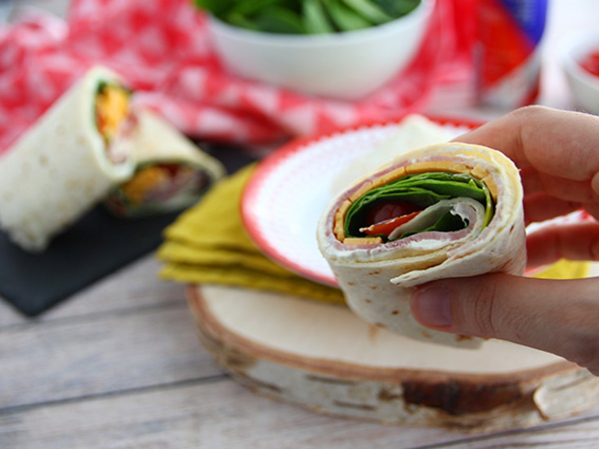 Spinach, ham & cheese wrap - photo 3