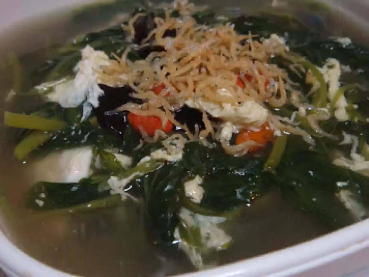 Spinach Soup with Century Egg