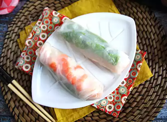 Spring rolls recipe: shrimp and chicken