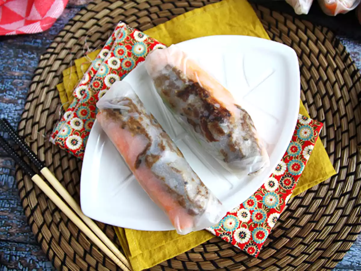 Spring rolls with marinated beef