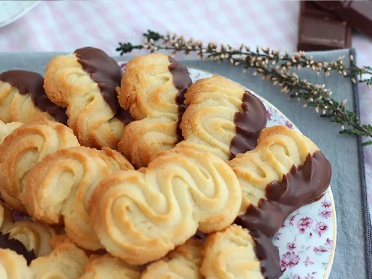 Spritz Cookies for an Afternoon Snack - photo 2