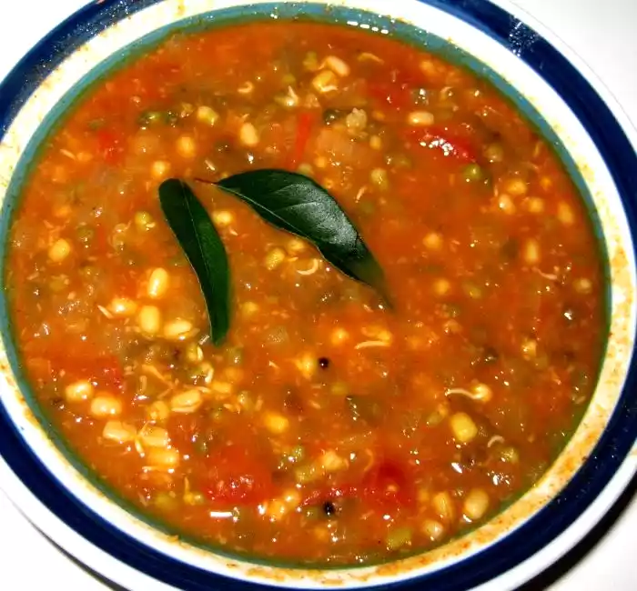 Sprouted moong curry recipe: easy and healthy dinner option