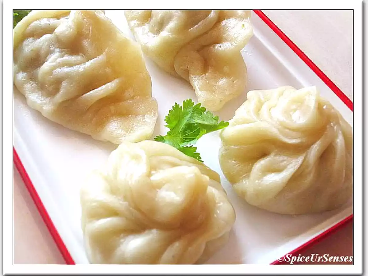 steamed-chicken-momos