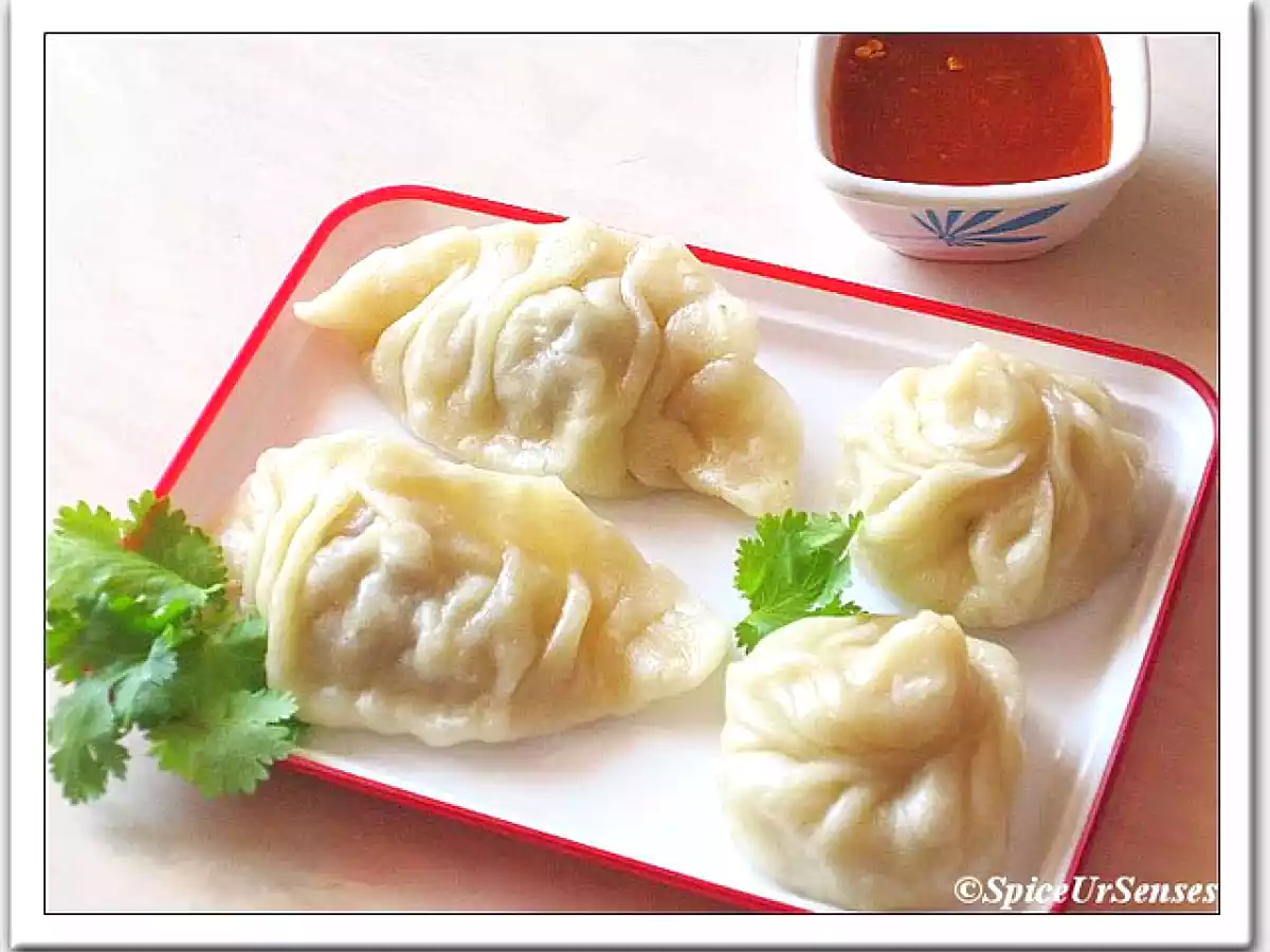 steamed-chicken-momos - photo 3