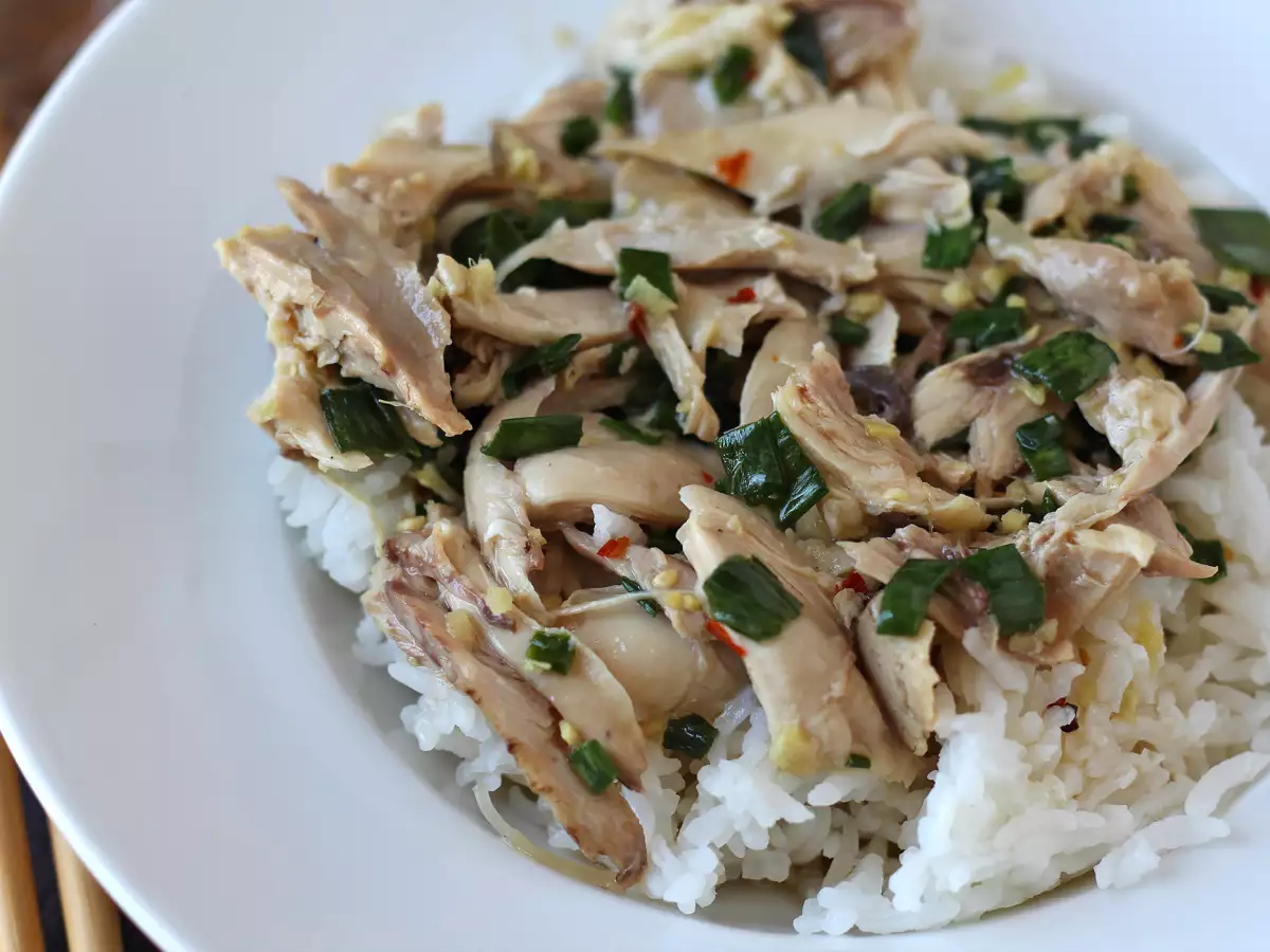 Steamed Chinese chicken with ginger: ultra-tender and fragrant - photo 5