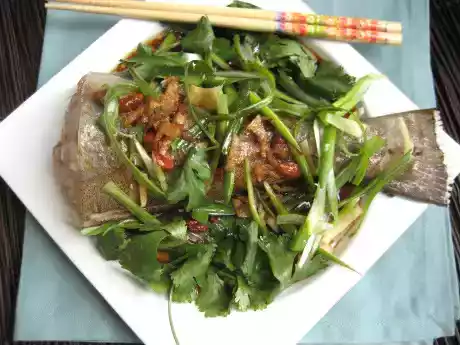 Steamed ling cod with goji berries recipe