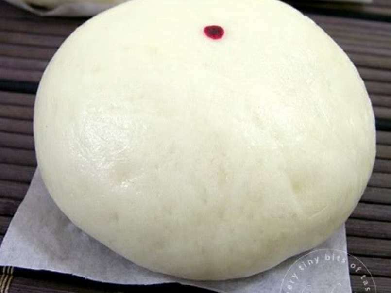 Steamed Red Beans Paste Bun/Pao, photo 1