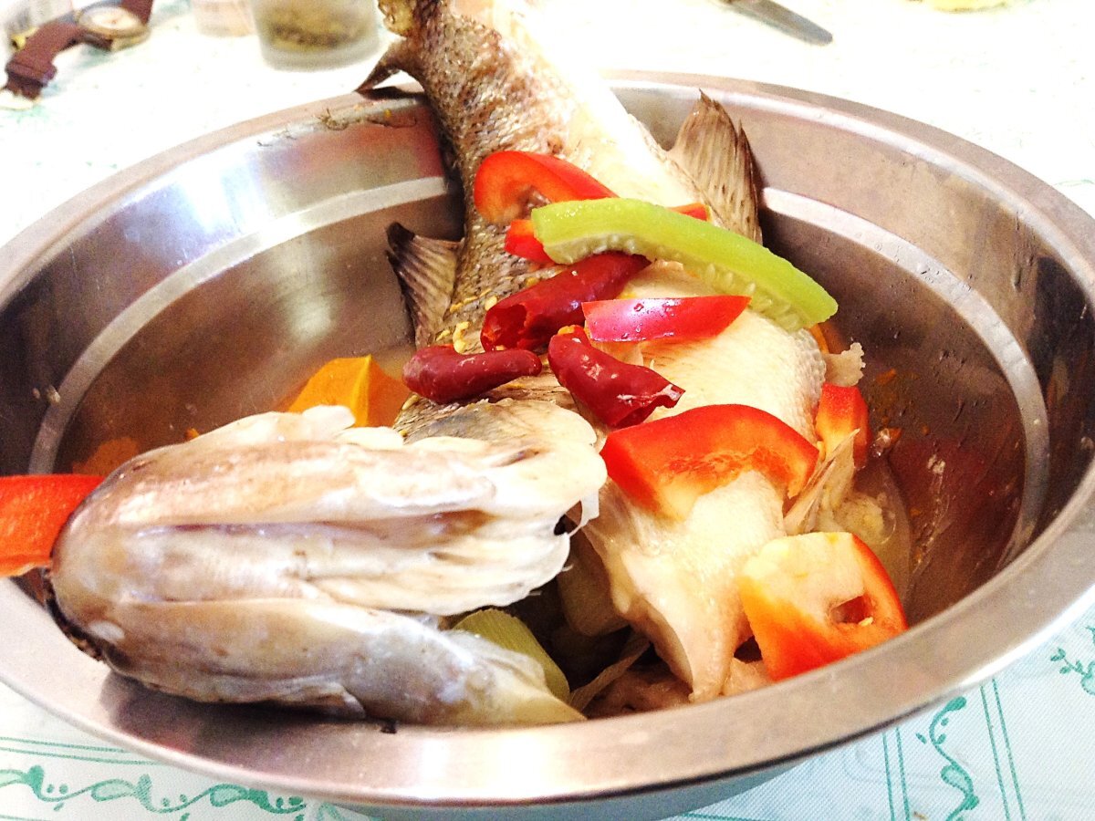 Steamed Seabass - Qing Zheng Lu Yu ( 清蒸鲈鱼)