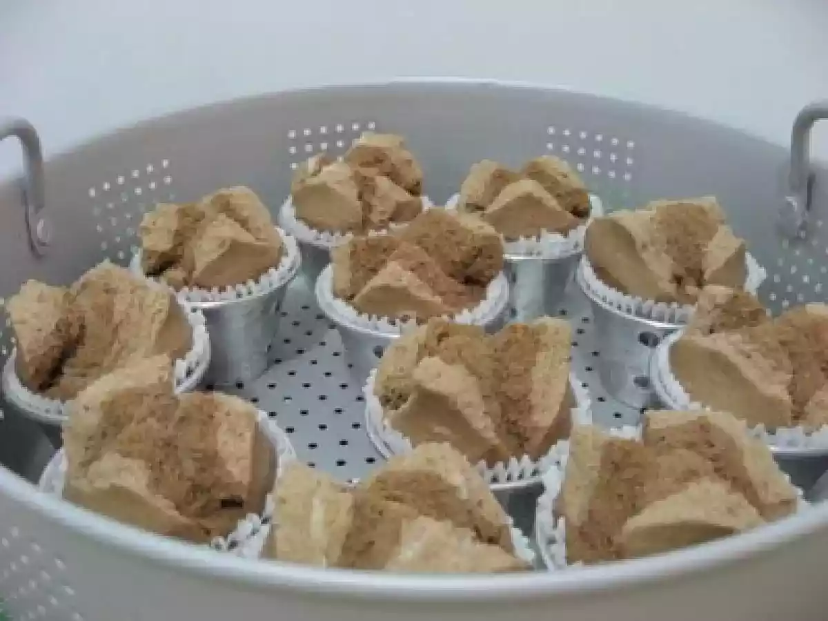 Steamed Sponge Cake (Bolu Kukus)