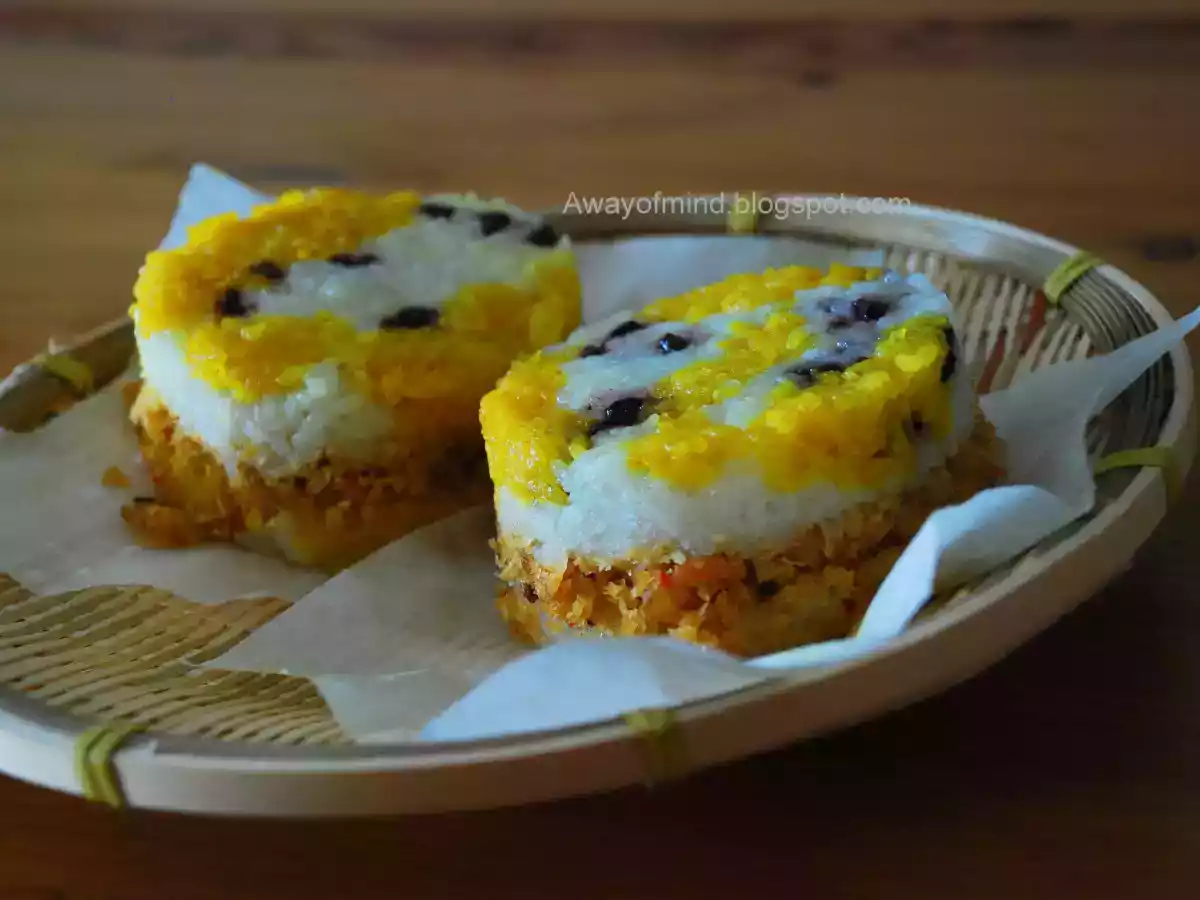 Steamed Sticky Rice with Nyonya Flavour