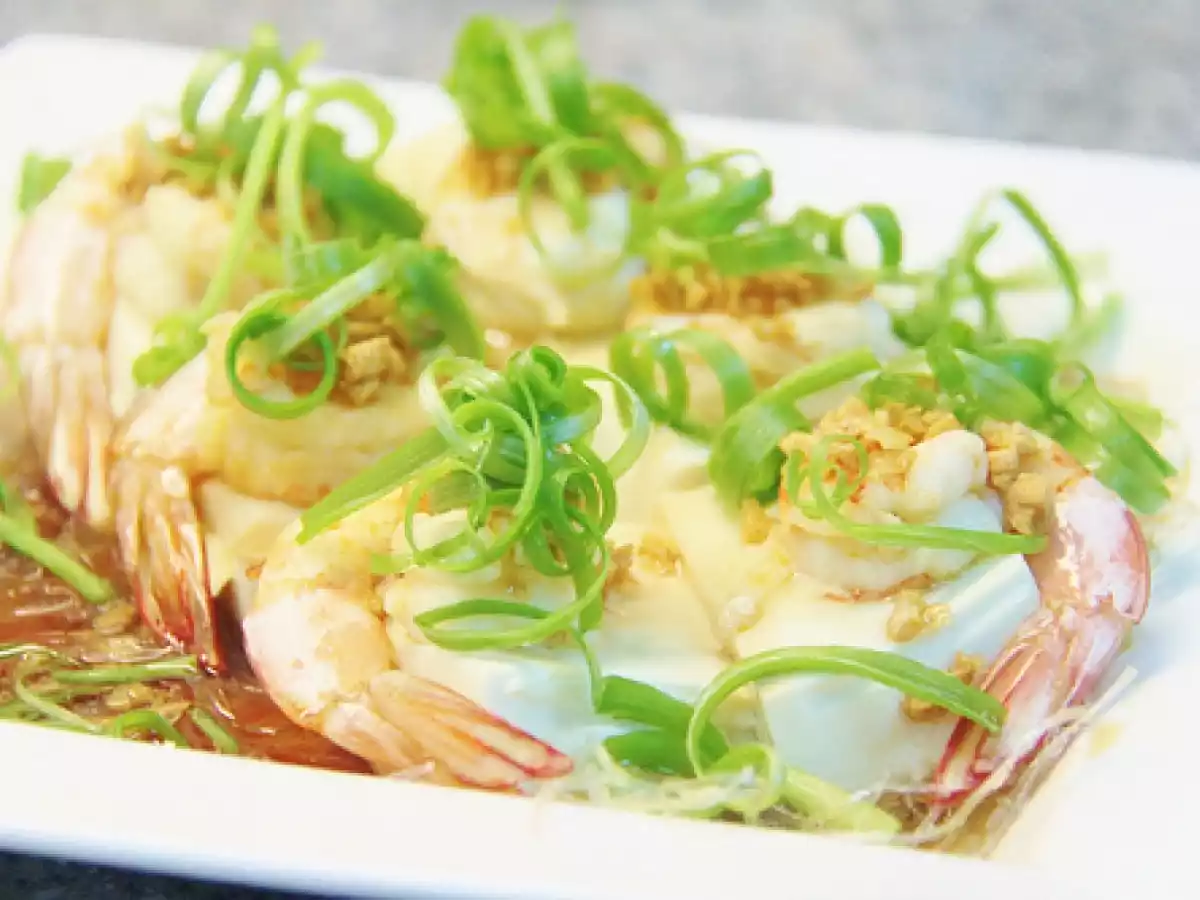 Steamed Tofu with Prawns and Glass Noodles