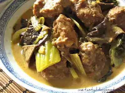 Stew pork with preserved beancurd/hakka char yok