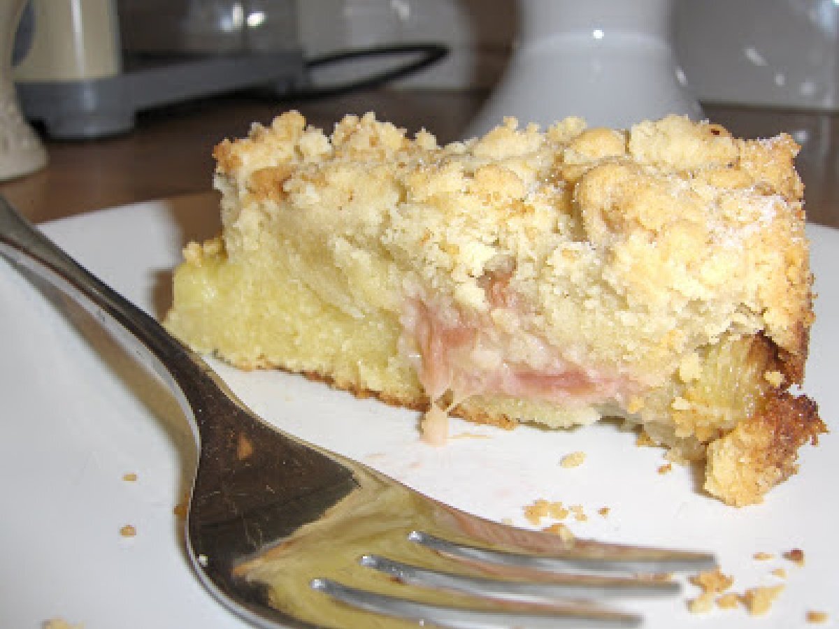 Sticky Rhubarb Cake - photo 2