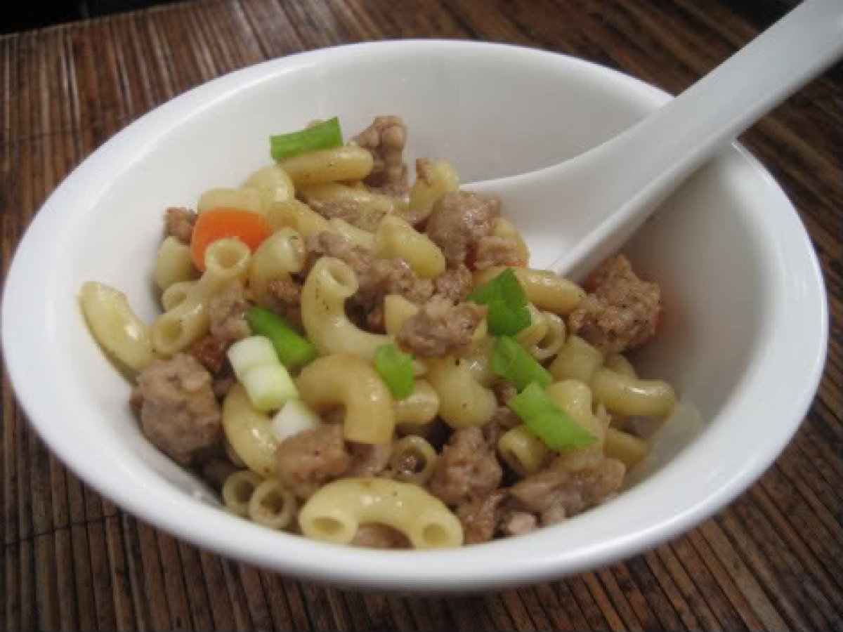 Stir-fried Macaroni with Ground Pork Recipe