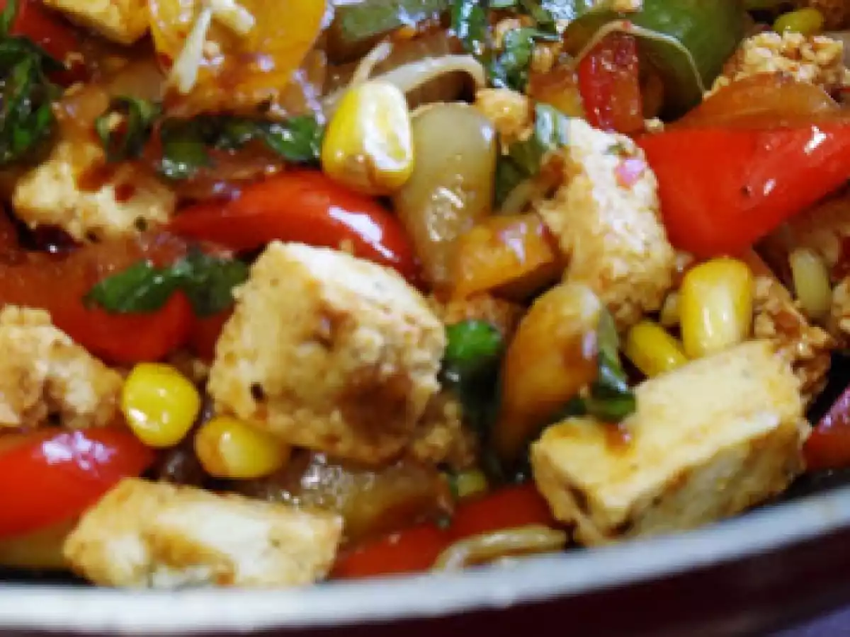 Stir Fried mixed vegetables in chilli pepper sauce