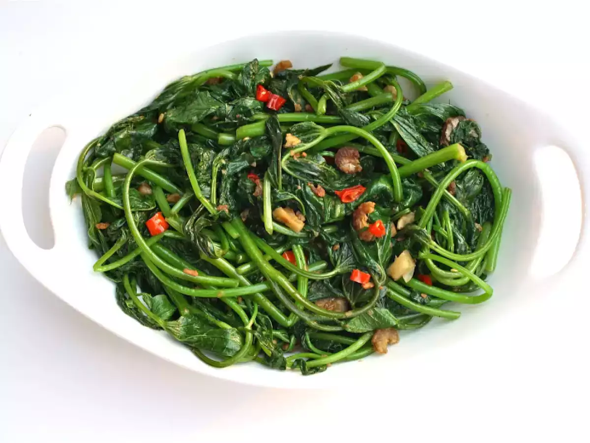 Stir-Fried Sweet Potato Leaves with Roasted Shrimp Paste - photo 2