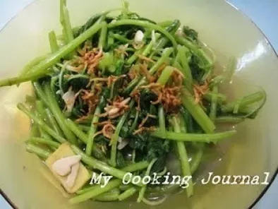 Stir Fry Chinese Spinach (苋菜) with Dried Silver Fish (银鱼仔)