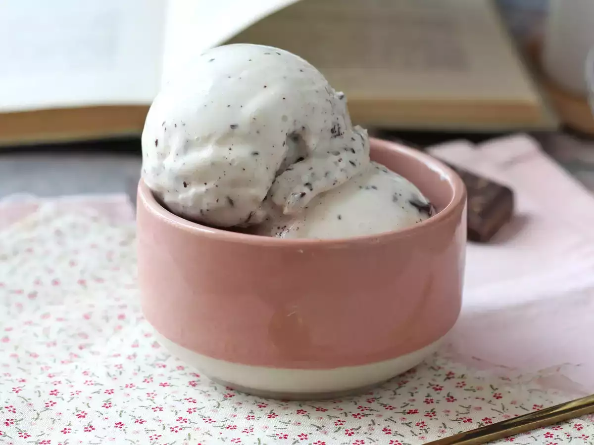 Stracciatella-style ice cream with the Ninja Creami - photo 6