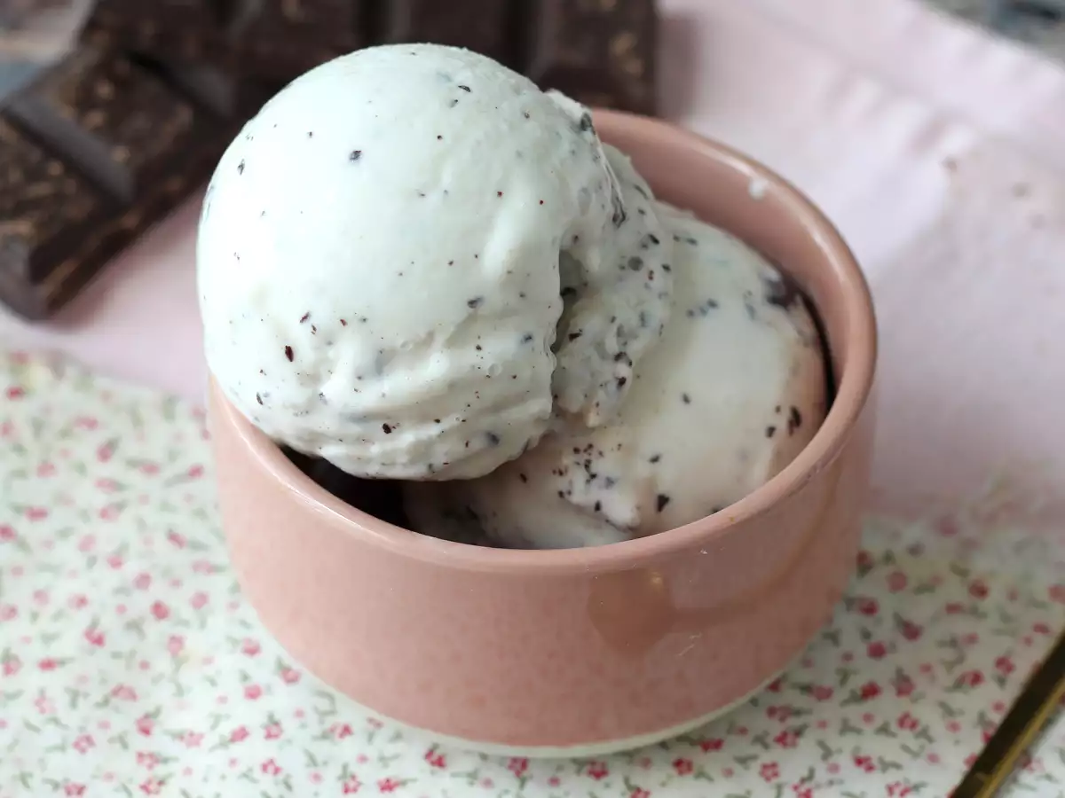 Stracciatella-style ice cream with the Ninja Creami - photo 7