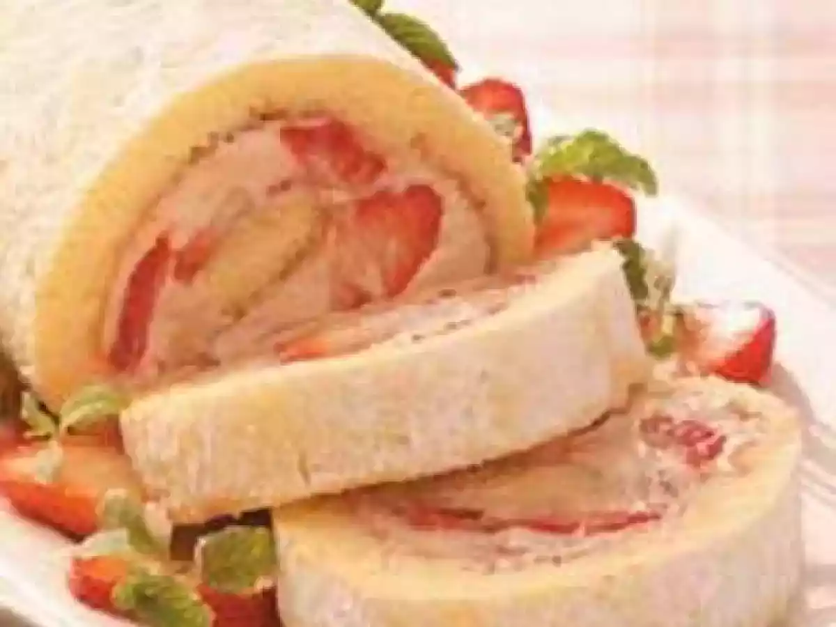Strawberry Cake Roll
