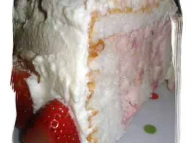 Strawberry Cream Angel Food Cake