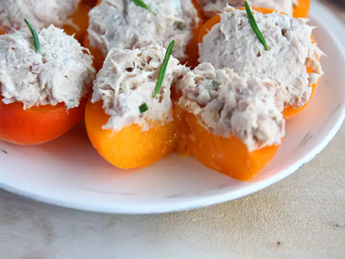 Stuffed apricots with tuna and rosemary - photo 3