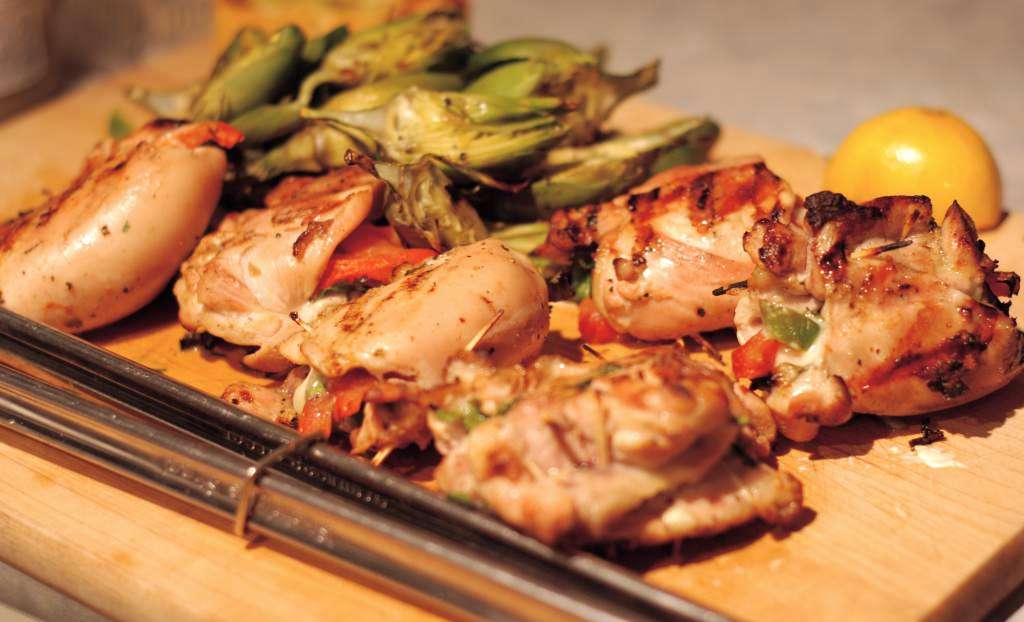 Stuffed mojo criollo chicken with grilled baby artichokes, Recipe Petitchef