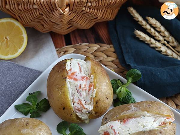 Stuffed potatoes with smoked salmon and cream cheese - photo 3