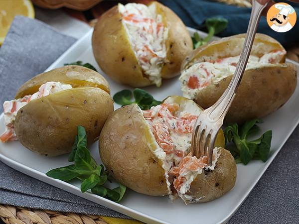 Stuffed potatoes with smoked salmon and cream cheese - photo 5